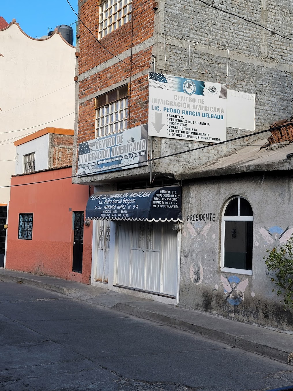 Fachada de la Oficina Yuriria sobre calle Fernando Núñez